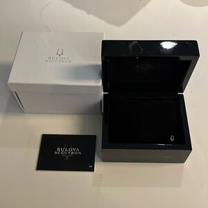 Genuine | Bulova | preowner | box